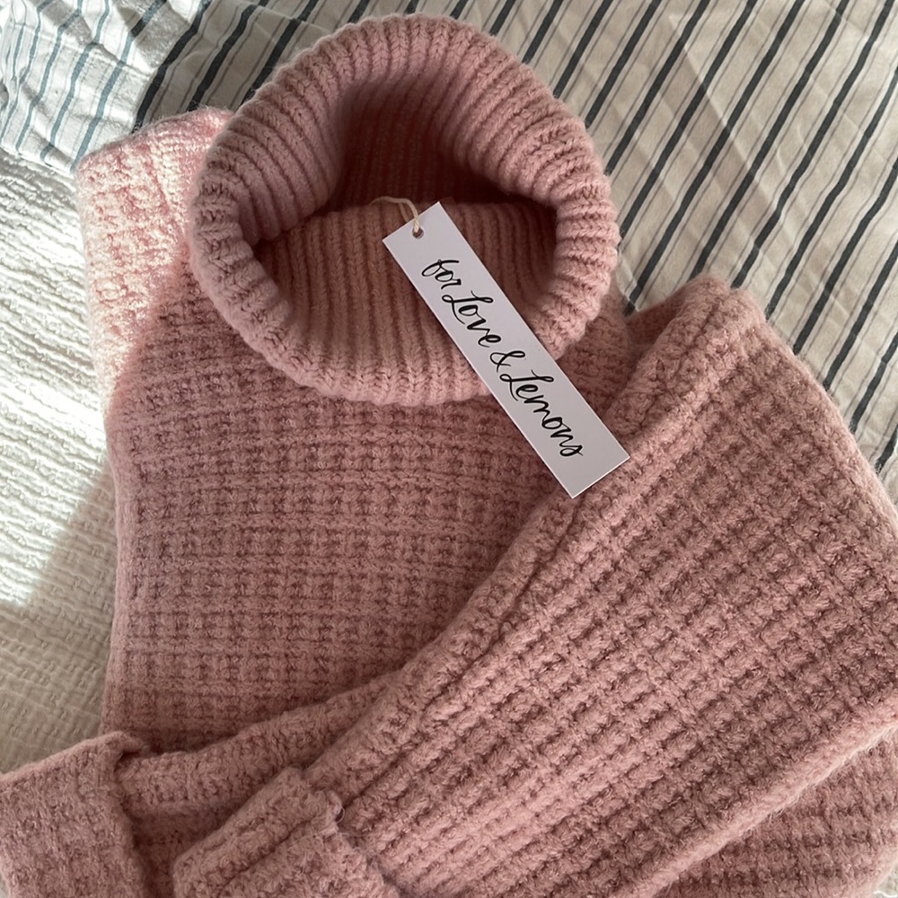 Madeline Turtleneck Crop Sweater 90’s - Picture 8 of 9